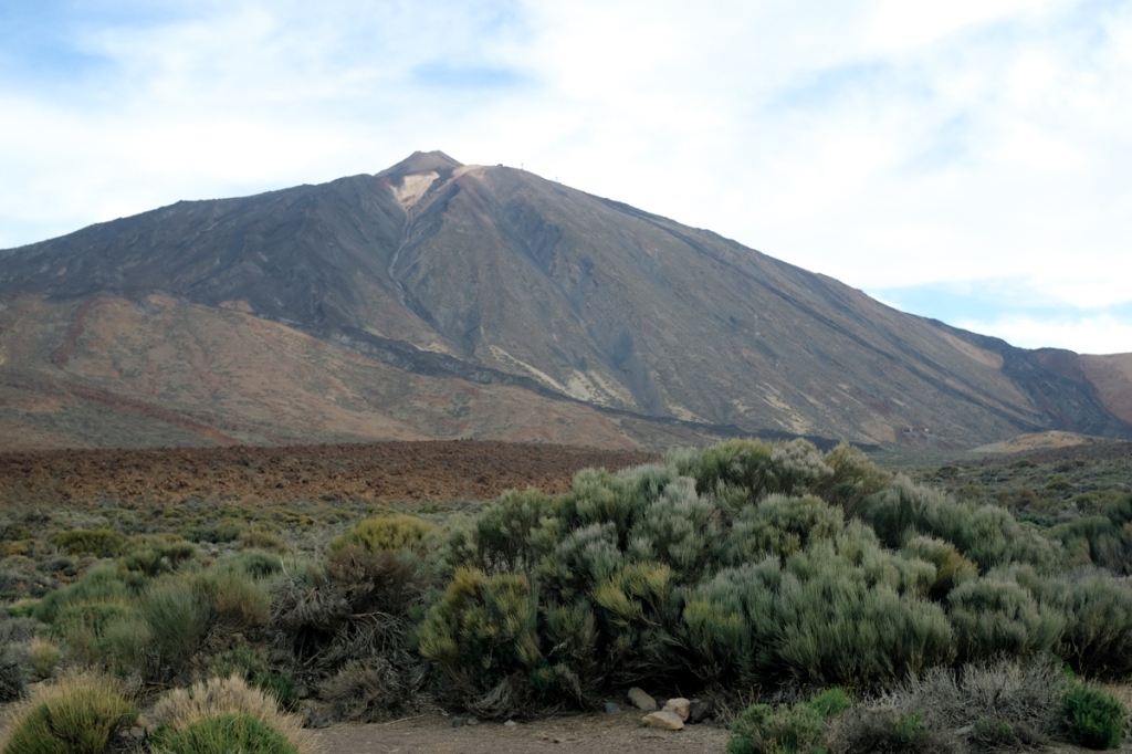 The volcanic Mount Teide seen from Las Cañadas crater